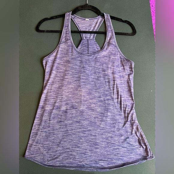 VGUC Lululemon Essential Tank Size 2 4 ? Emperor Blue Reverse Pleat Back Yoga - Picture 1 of 5